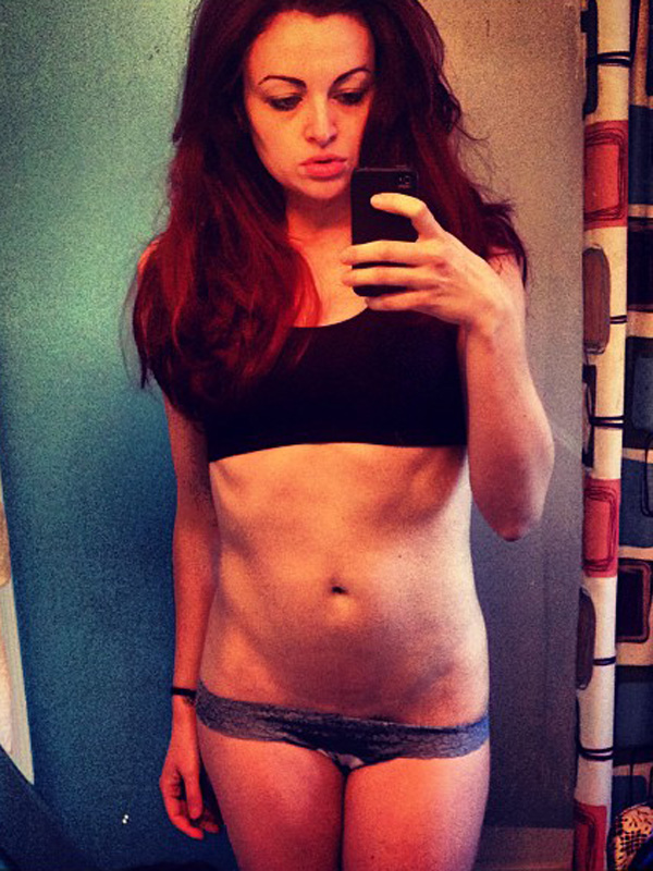 maria-kanellis-looking-sexy-in-a-sports-bra-and-panties.jpg